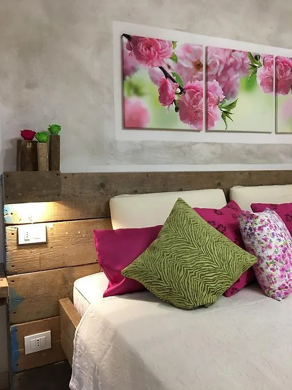 24H Suite Лукка